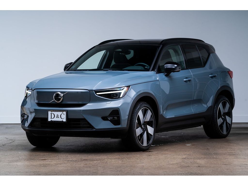 2023 Volvo XC40 Ultimate