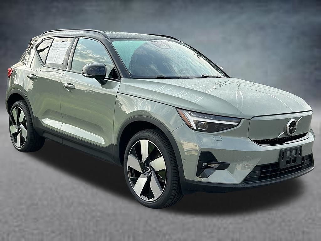 2023 Volvo XC40 Ultimate
