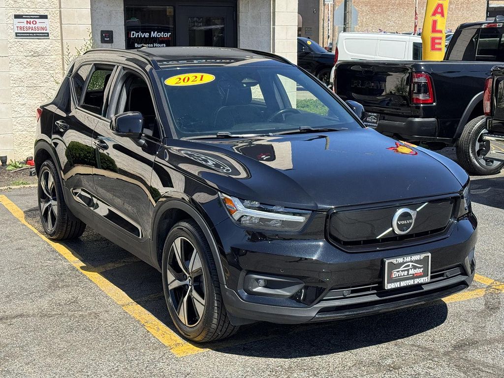 2021 Volvo XC40 Recharge Pure Electric P8