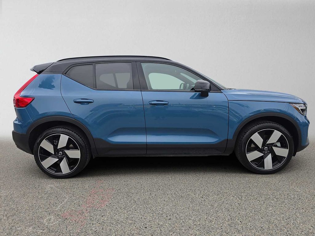 2023 Volvo XC40 Recharge Pure Electric Plus