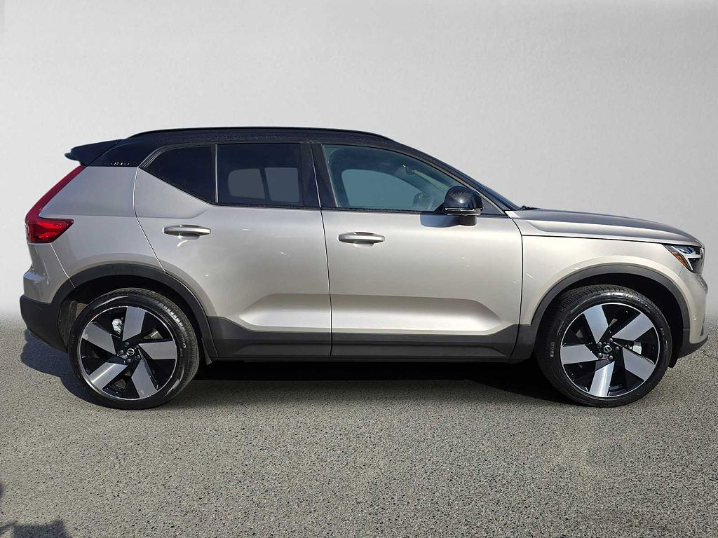 2023 Volvo XC40 Recharge Pure Electric Plus
