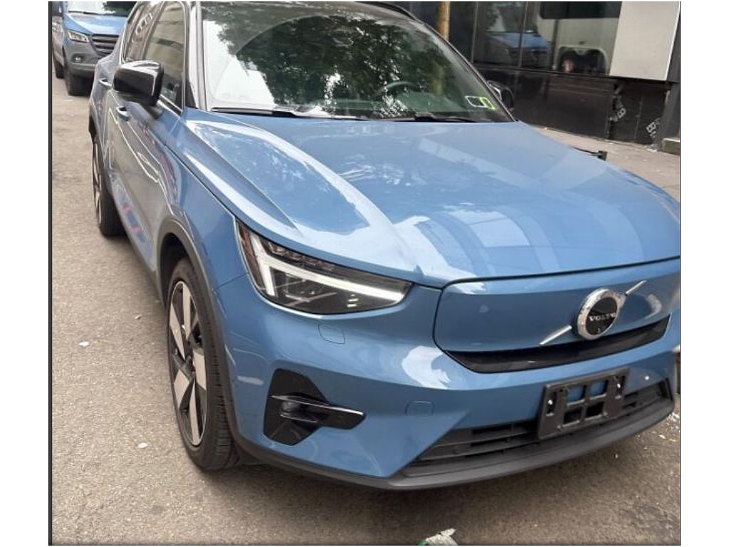 2024 Volvo XC40 Recharge Pure Electric Ultimate