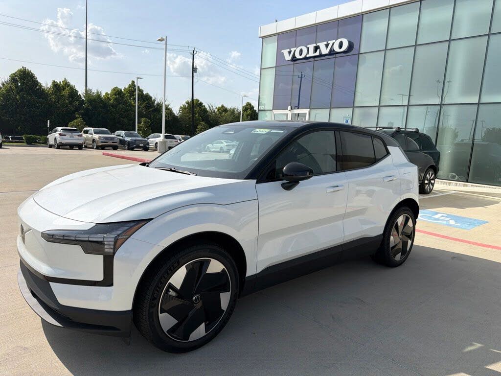 2026 Volvo EX30 Twin Motor Performance Plus