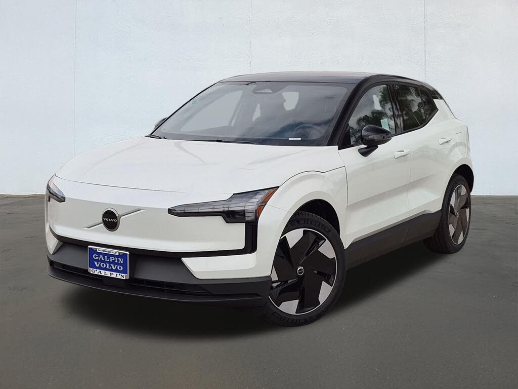 2026 Volvo EX30 Twin Motor Performance Plus