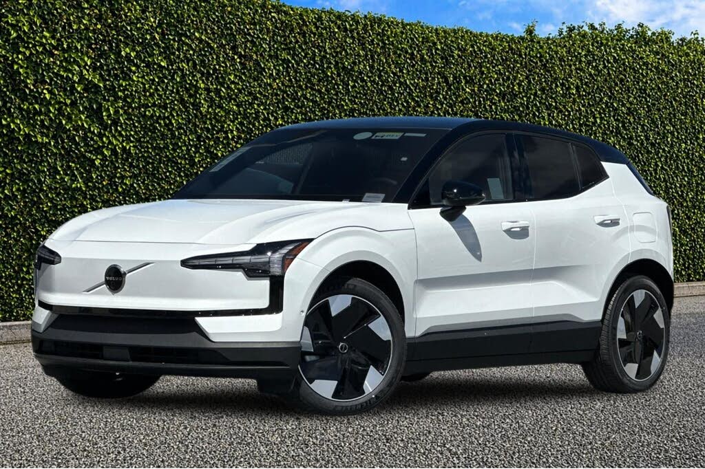 2026 Volvo EX30 Twin Motor Performance Ultra