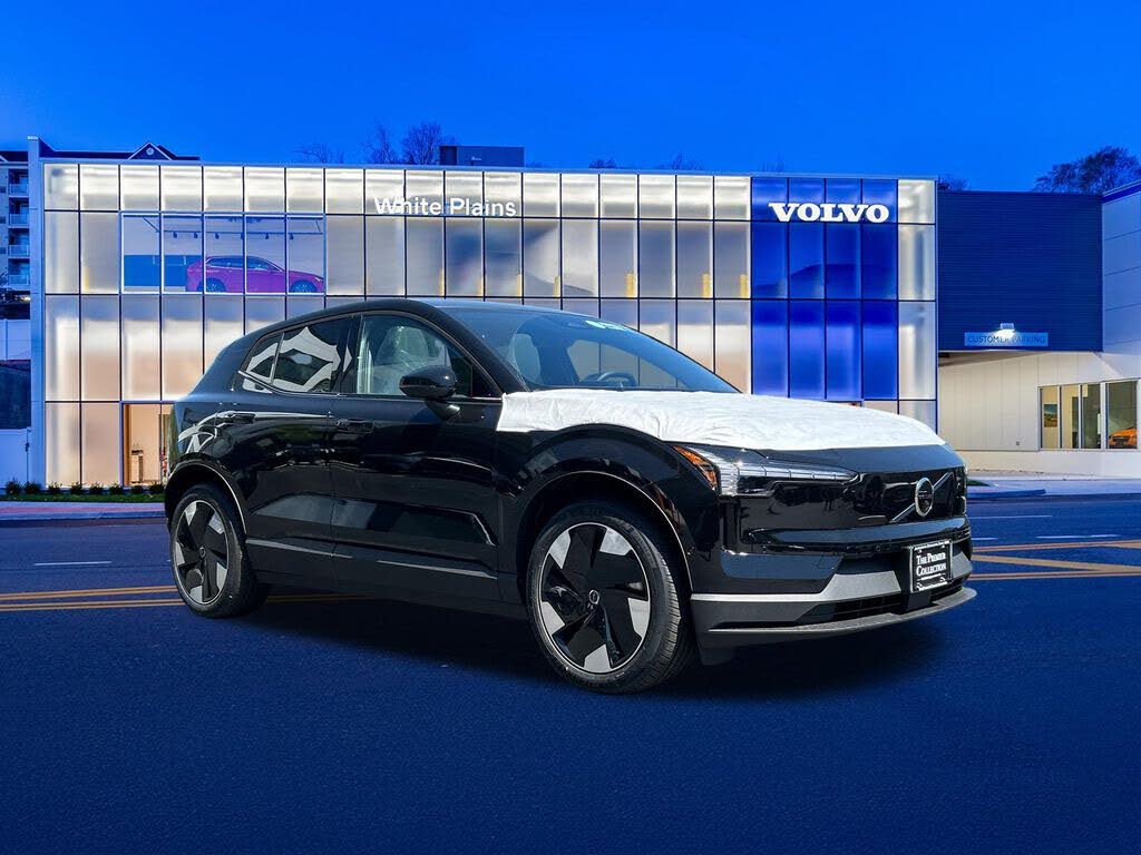 2026 Volvo EX30 Twin Motor Performance Ultra