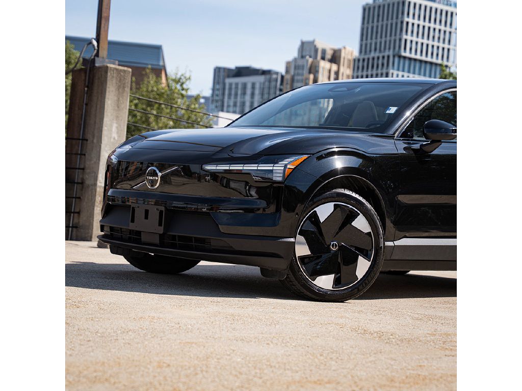 2025 Volvo EX30 Twin Motor Performance Ultra