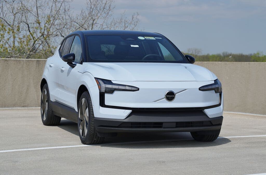 2026 Volvo EX30 Twin Motor Performance Ultra