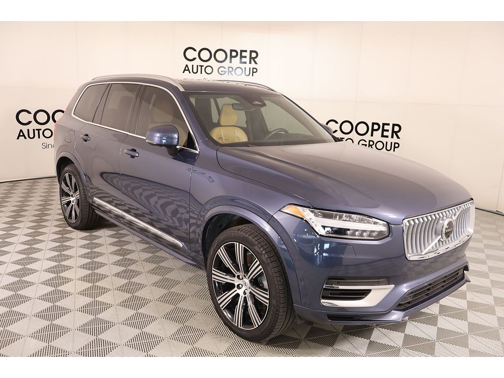 2023 Volvo XC90 Recharge T8 Ultimate Bright