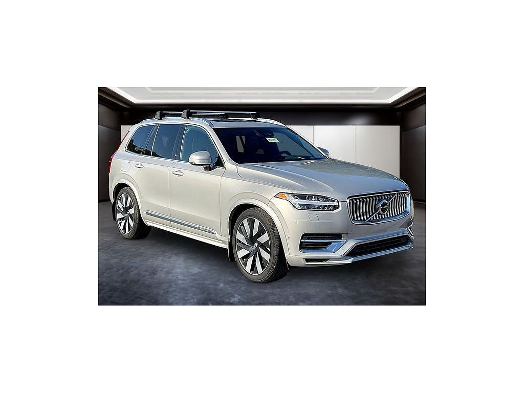 2023 Volvo XC90 Recharge T8 Ultimate Bright