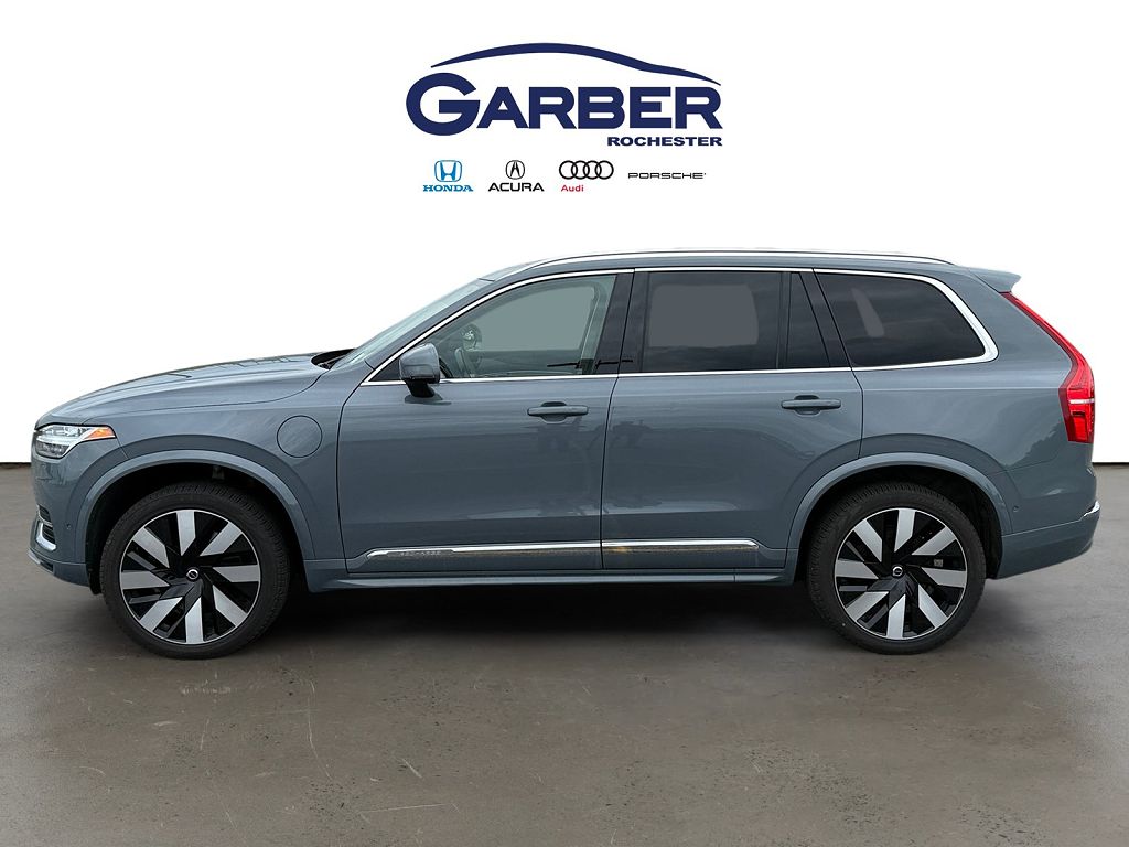 2023 Volvo XC90 Recharge Plug-In Hybrid Ultimate Bright 7-Seater