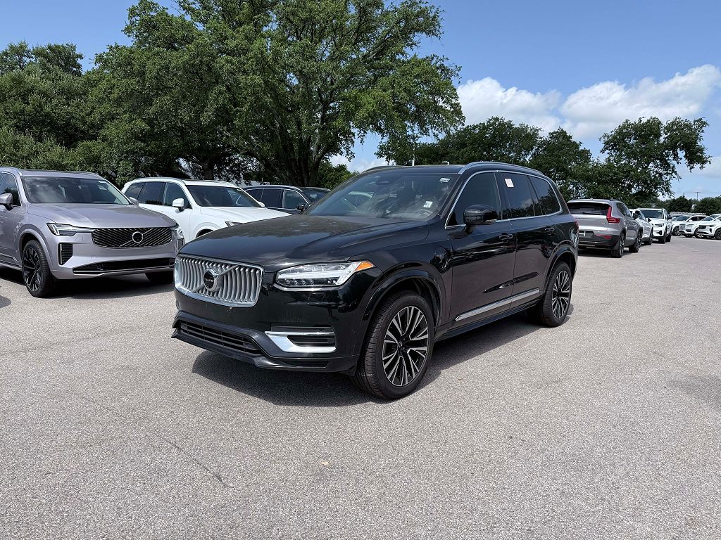 2024 Volvo XC90 plug-in hybrid T8 Plus Bright 7-Seater