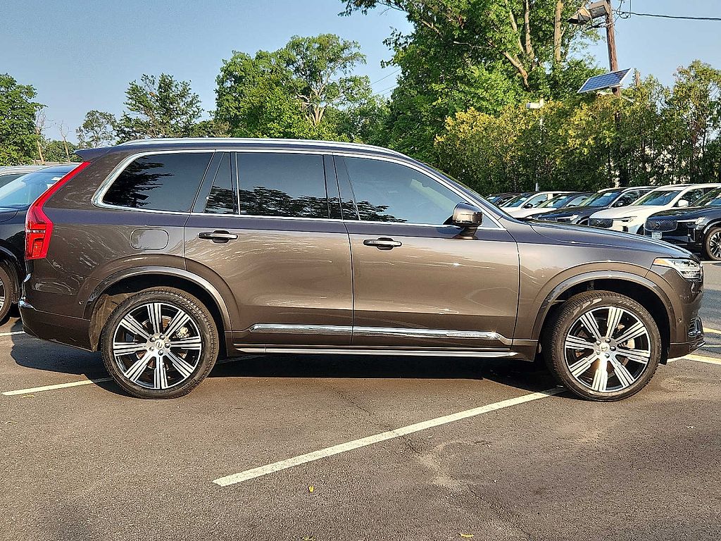 2024 Volvo XC90 plug-in hybrid T8 Ultimate Bright 7-Seater