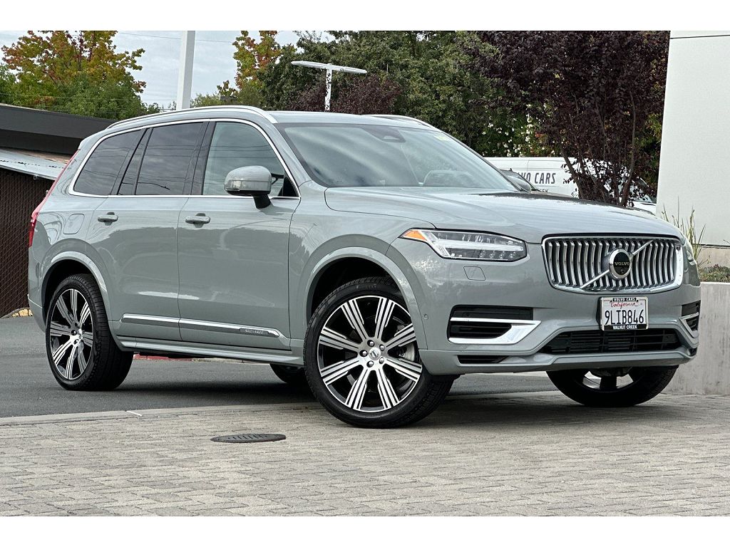 2024 Volvo XC90 plug-in hybrid T8 Ultimate Bright 7-Seater