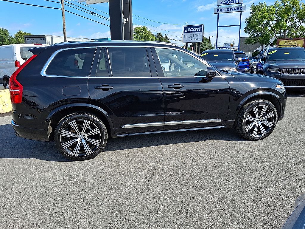 2024 Volvo XC90 plug-in hybrid T8 Ultimate Bright 7-Seater