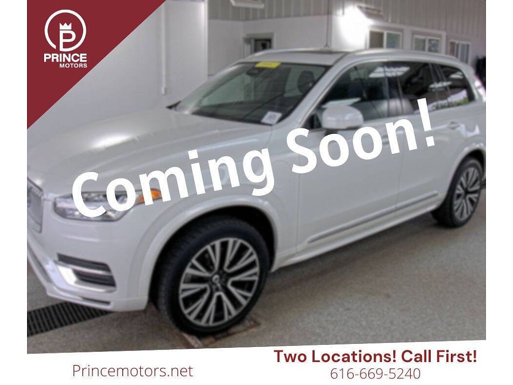 2023 Volvo XC90 Recharge T8 Core Bright