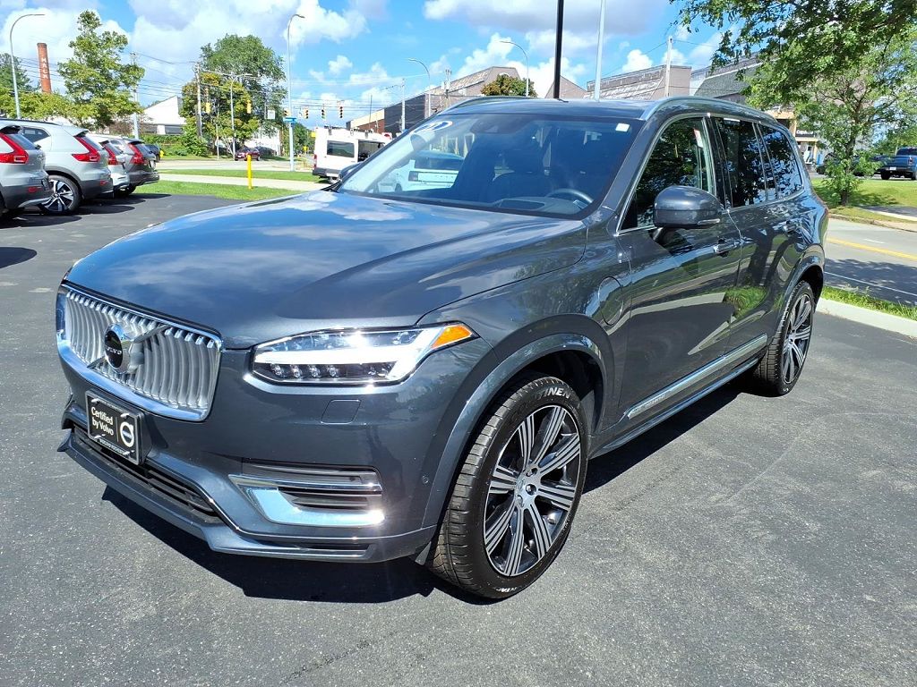 2022 Volvo XC90 Recharge Plug-In Hybrid T8 Inscription Extended Range 7P