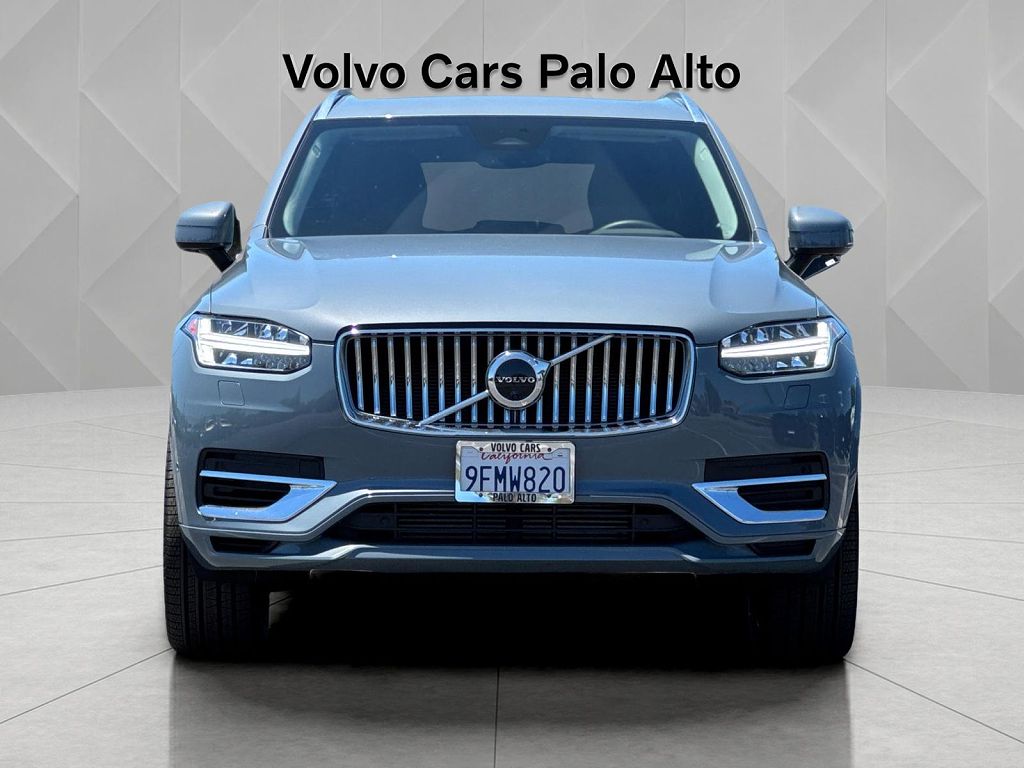 2023 Volvo XC90 Recharge T8 Plus Bright