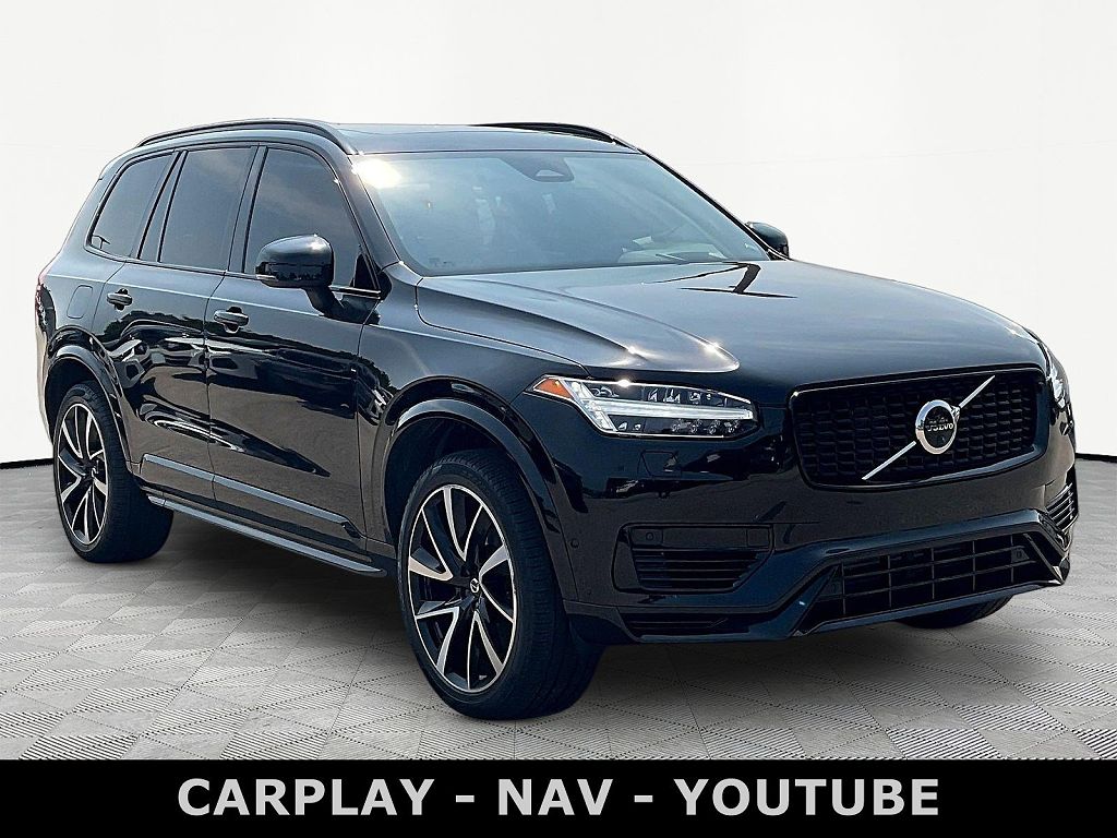 2023 Volvo XC90 Recharge T8 Ultimate Dark