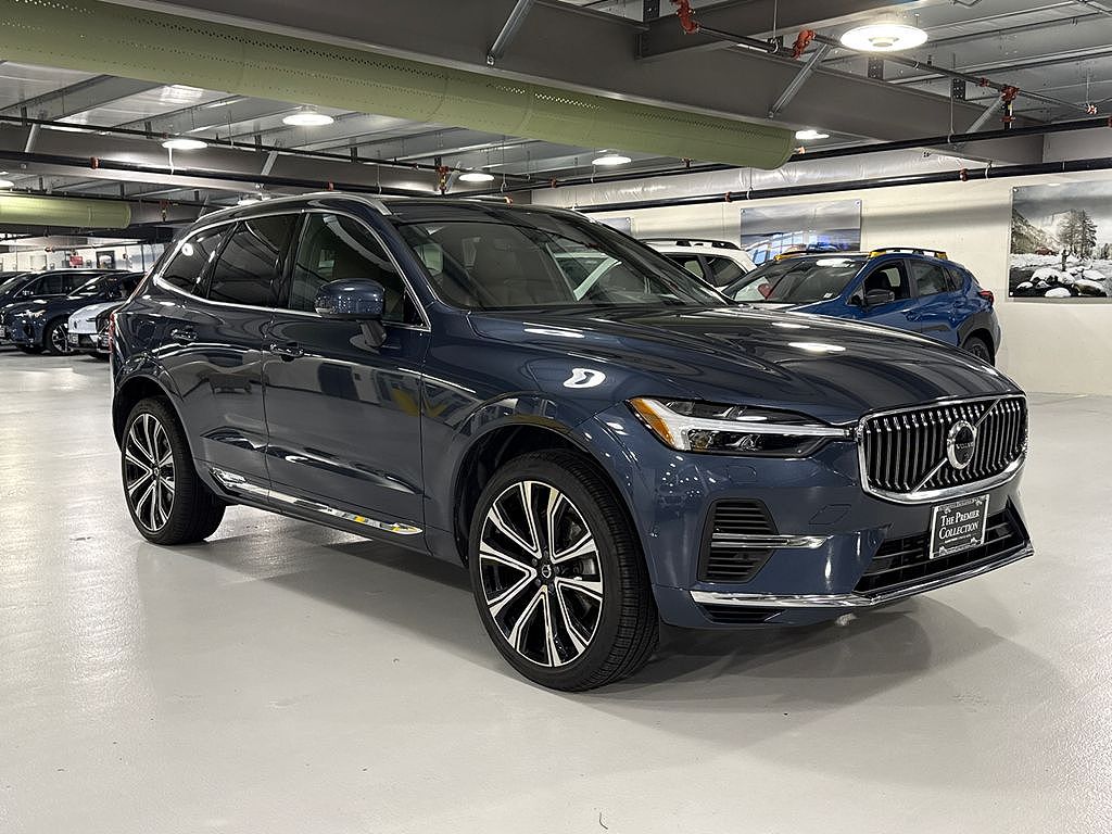 2023 Volvo XC60 Recharge Plug-In Hybrid Ultimate Bright