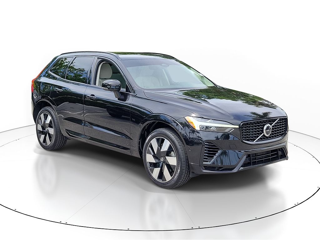 2024 Volvo XC60 plug-in hybrid T8 Plus Dark
