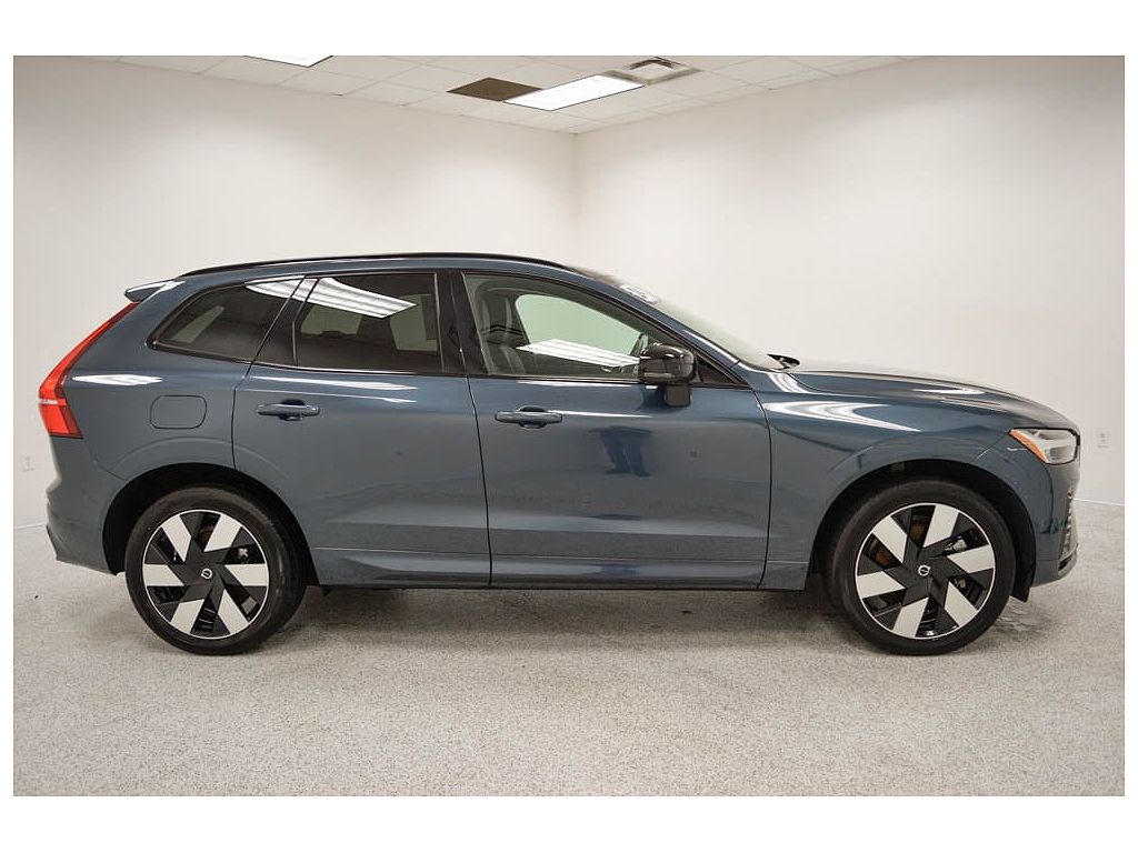 2024 Volvo XC60 Recharge T8 Plus