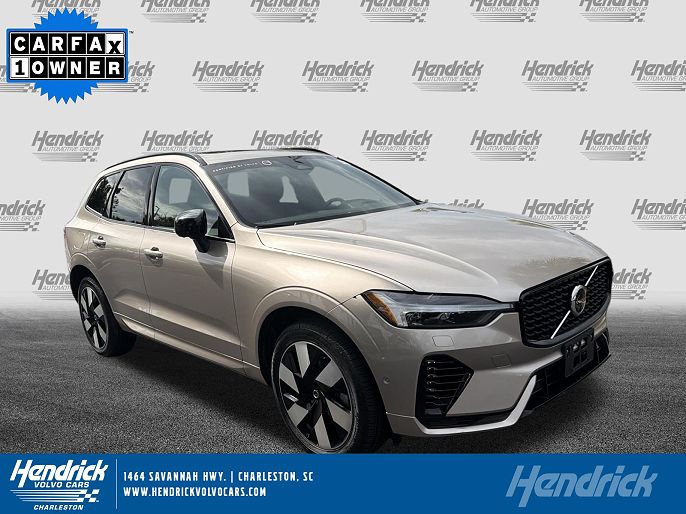 2024 Volvo XC60 Recharge Plug-In Hybrid Plus Dark Theme