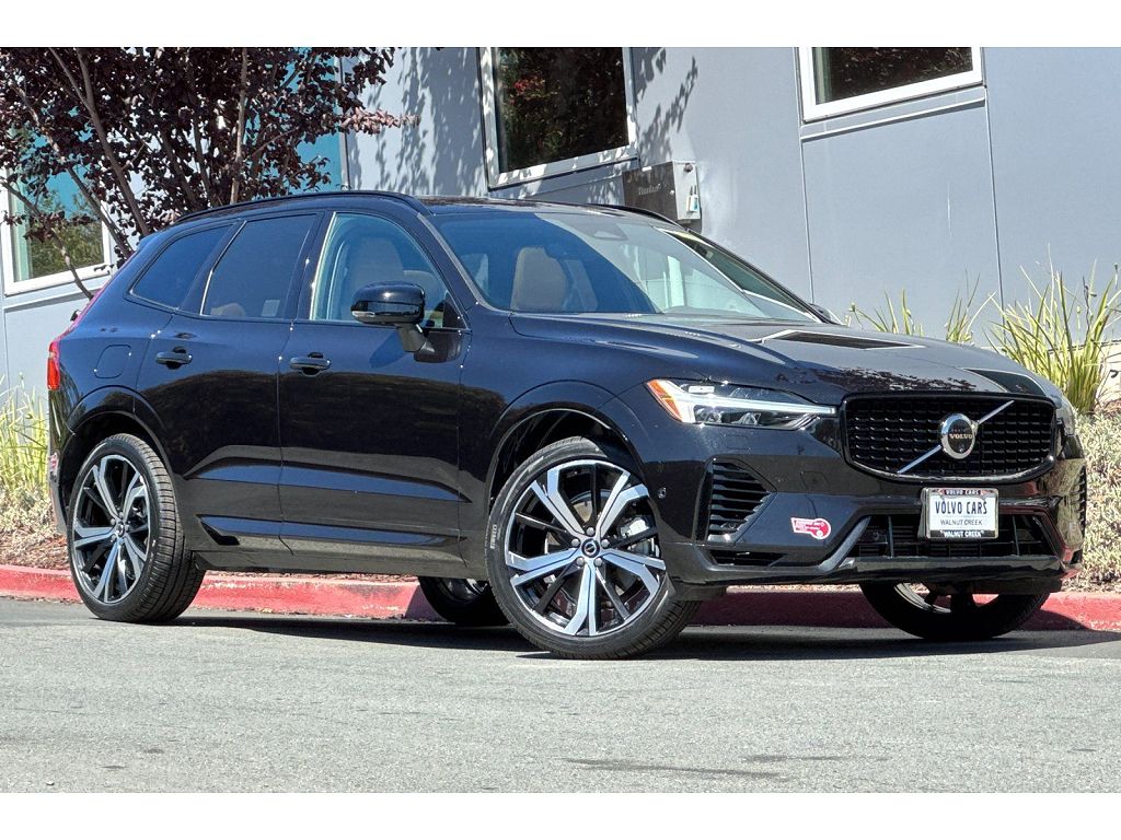 2024 Volvo XC60 plug-in hybrid T8 Ultimate Dark