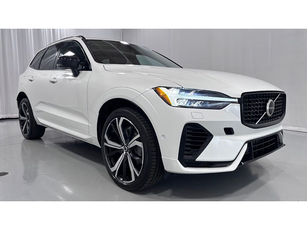 2024 Volvo XC60 plug-in hybrid T8 Ultimate Dark