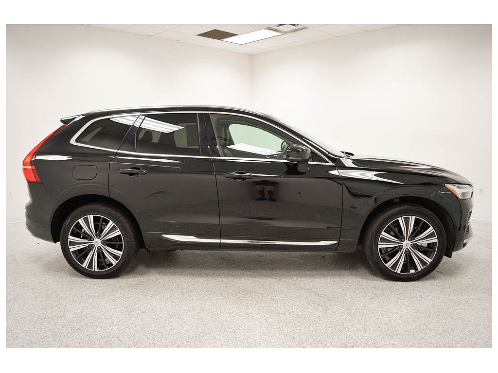 2023 Volvo XC60 Recharge T8 Plus Bright