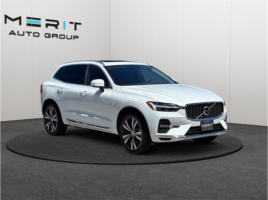 2023 Volvo XC60 Recharge T8 Plus Bright