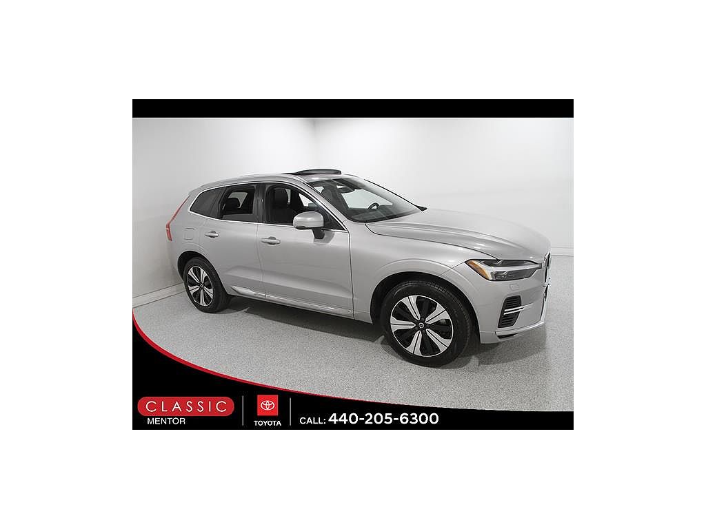 2023 Volvo XC60 Recharge T8 Core Bright