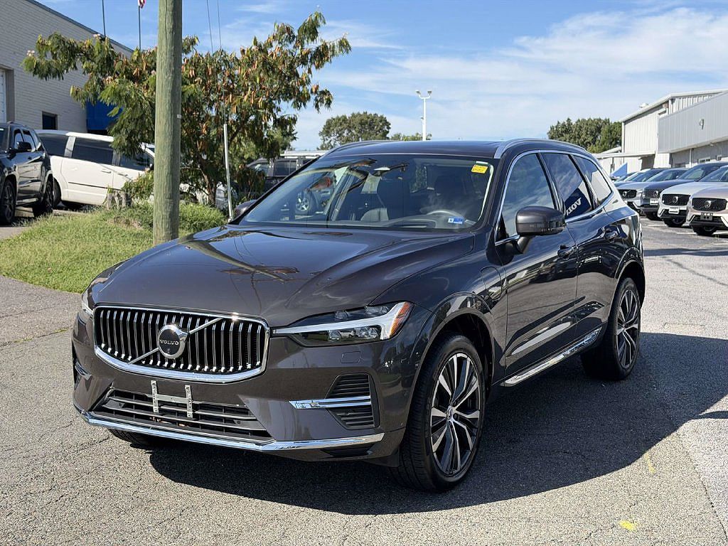 2022 Volvo XC60 Recharge Plug-In Hybrid T8 Inscription Expression
