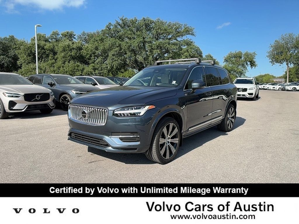 2025 Volvo XC90 plug-in hybrid T8 Plus 6-Seater