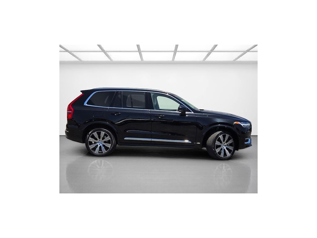 2025 Volvo XC90 Plug-In Hybrid T8 Plus