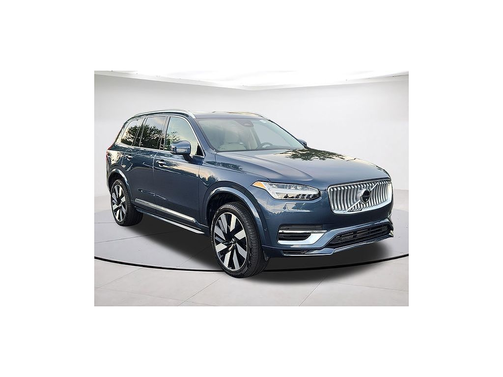 2025 Volvo XC90 Plug-In Hybrid T8 Ultra