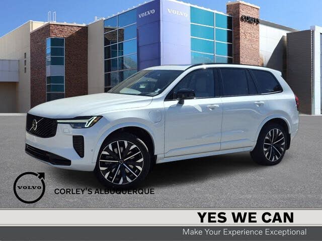 2026 Volvo XC90 T8 Ultra Dark