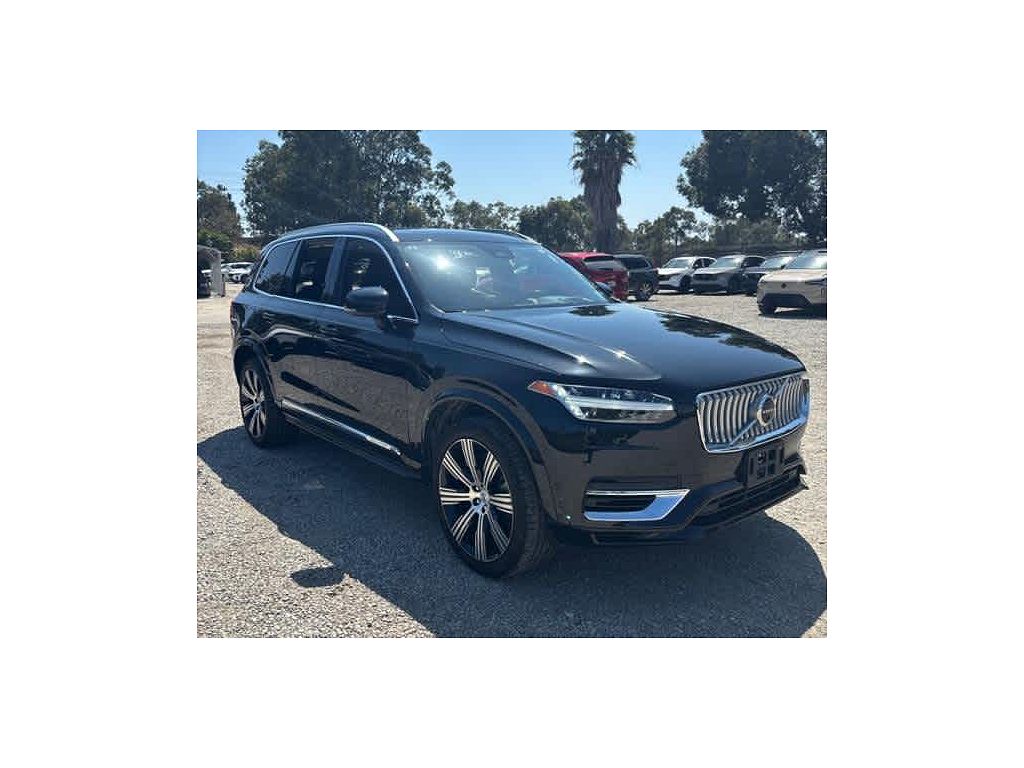 2024 Volvo XC90 plug-in hybrid T8 Ultimate 6-Seater