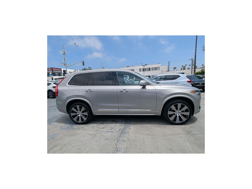 2024 Volvo XC90 plug-in hybrid Ultimate
