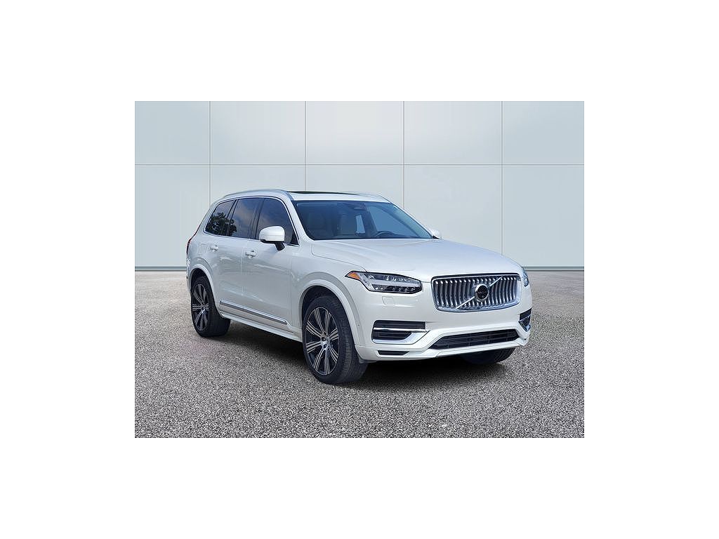 2025 Volvo XC90 Plug-In Hybrid T8 Plus