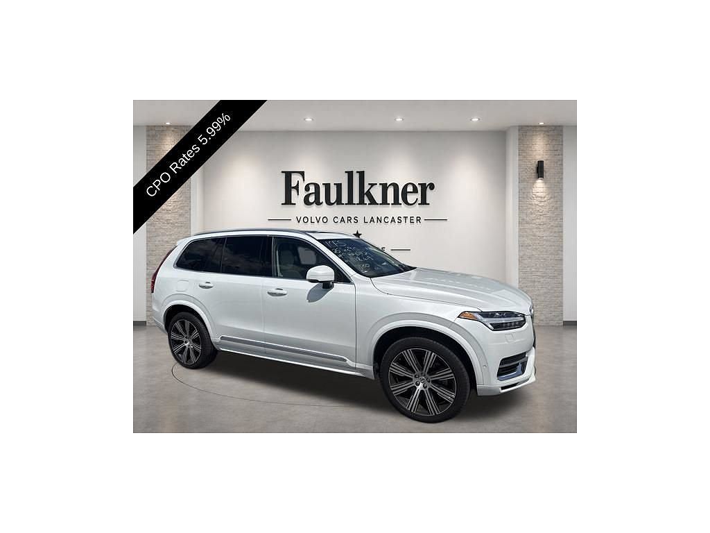 2025 Volvo XC90 Plug-In Hybrid T8 Plus