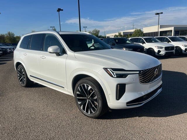 2026 Volvo XC90 T8 Ultra