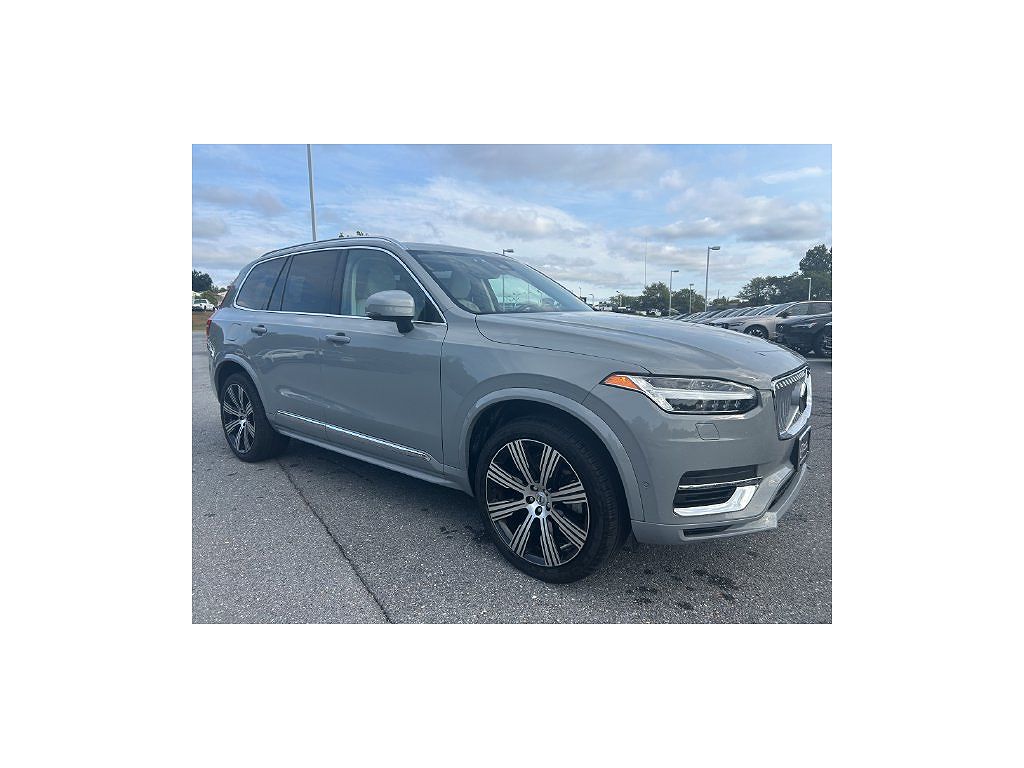 2025 Volvo XC90 plug-in hybrid T8 Ultra 7-Seater