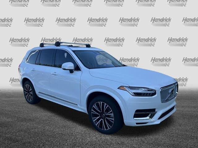 2025 Volvo XC90 plug-in hybrid T8 Core 7-Seater