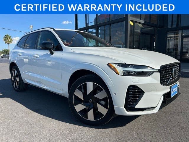 2025 Volvo XC60 T8 Plus