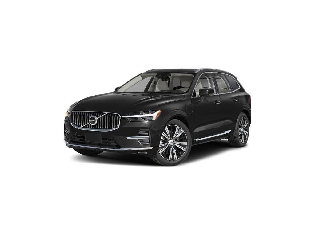 2025 Volvo XC60 T8 Core