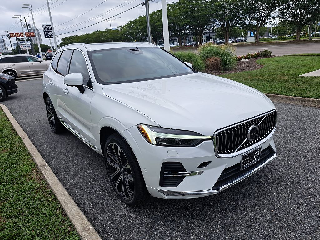 2023 Volvo XC60 B5 Ultimate Bright