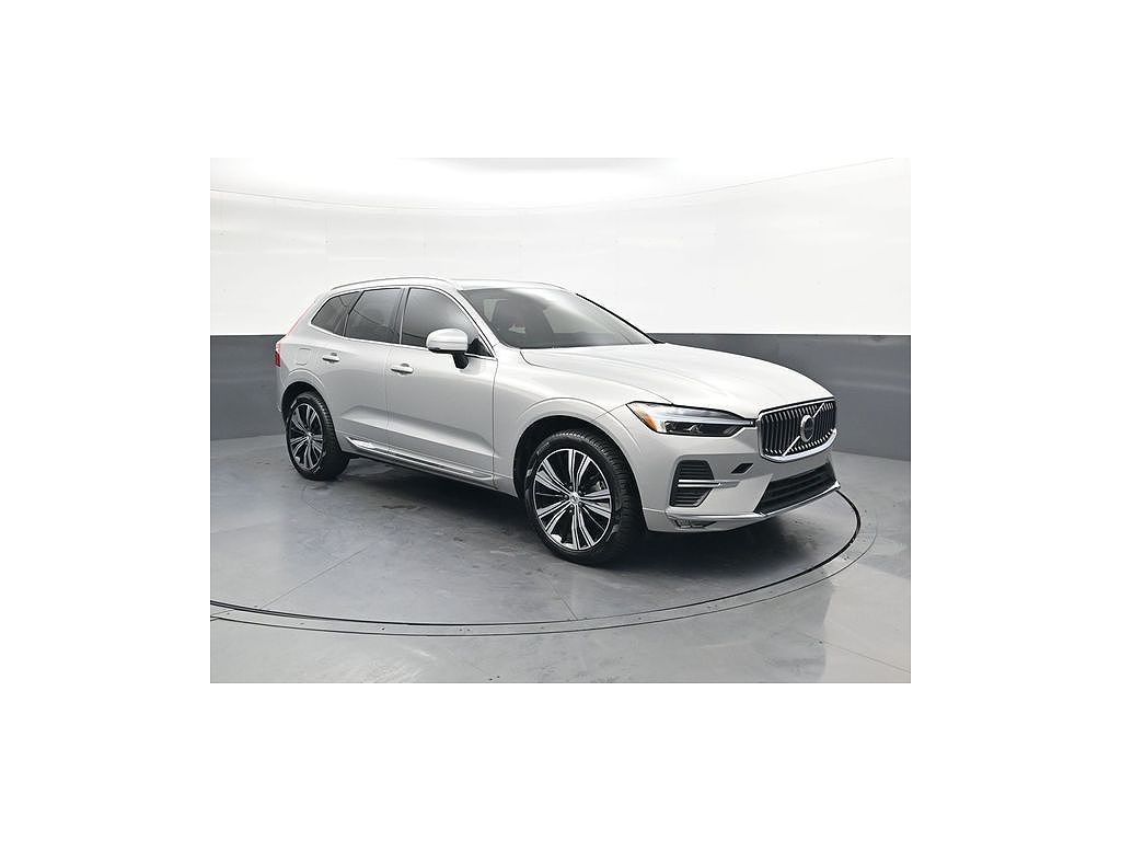 2022 Volvo XC60 B5 Inscription