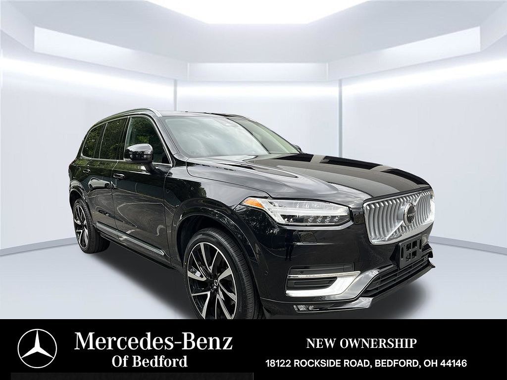 2024 Volvo XC90 B5 Plus