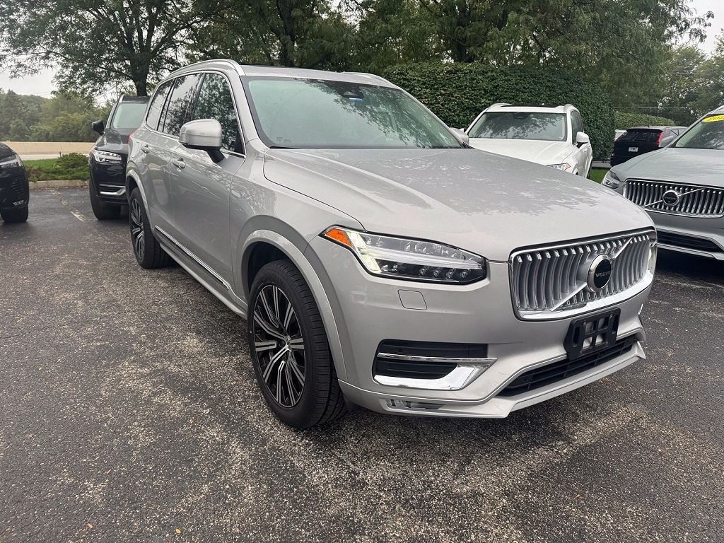2024 Volvo XC90 B5 Core